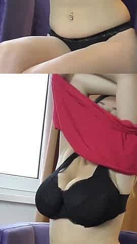 Bouncing Huge Boobs and Big Nipples Slim Babe