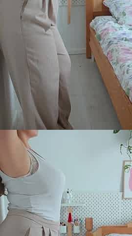 Elegant MILF Masturbates Standing up.
