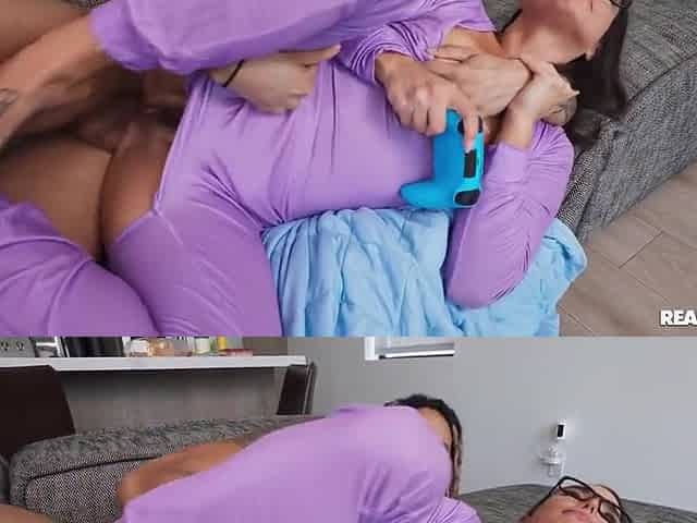 Ivy Ireland - Anal Play For Gamer Bae