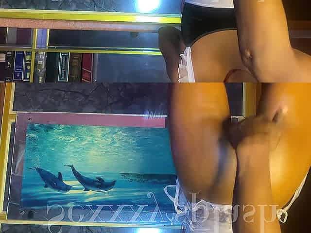 Lascivious after work seen a bartender cleaning the bar and decided get off on his BBC squirt everywhere!
