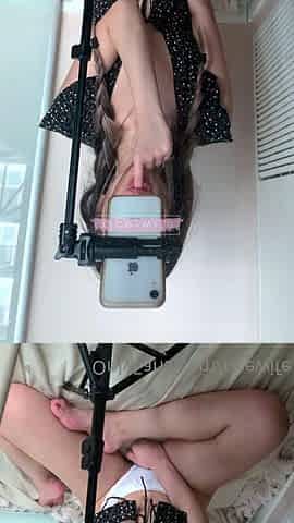 Amateur Webcam Teen Masturbates And Teases