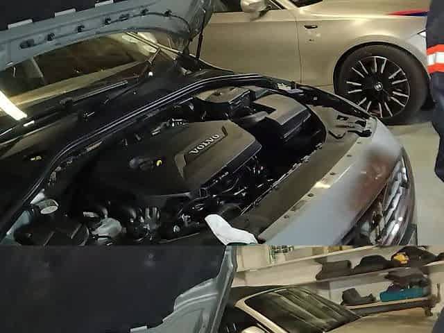 Banging the mechanic to fix my car faster