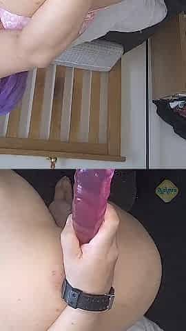 Tafina take Double-headed sex tool to play self anal