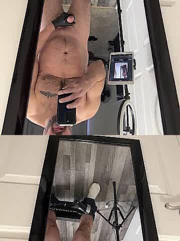 Cumming live whilst wearing ebony rubber glove!