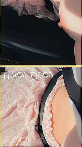 Sexy wife exhibitionist public twat flashing