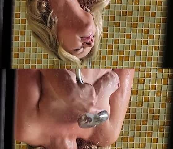 BIG ASS MOM GETS FUCKED