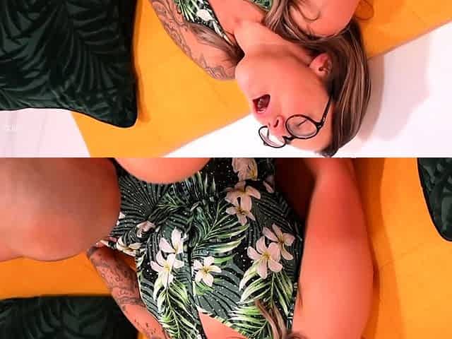 Blonde vs brunette hardcore threesome