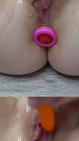 Close up squirt, brought herself to a powerful orgasm