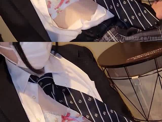 A Small-breasted Jk Can't Get a Part-time Job, so She Goes on a Sugar Daddy Hunt and Secretly Removes the Condom