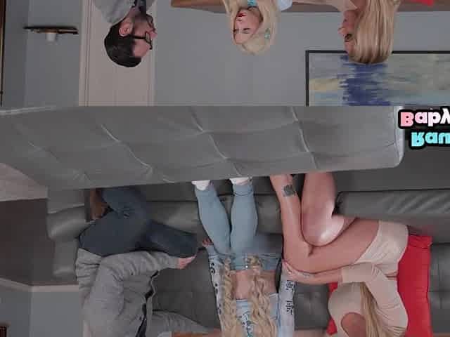 2 blonde baes cockboucning hard in 3some