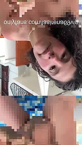 Outdoor And Shower Masturbation Vagina Rubbing And Vibrator