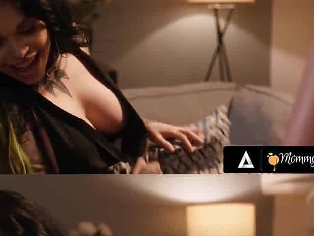 Suck My Toes & Rub My Cunt With Yours
