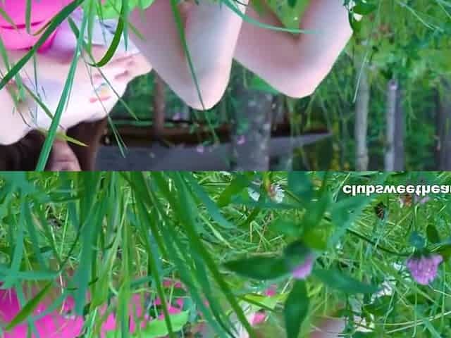 Booty Teen 18+ Solo Outdoor - Jane White