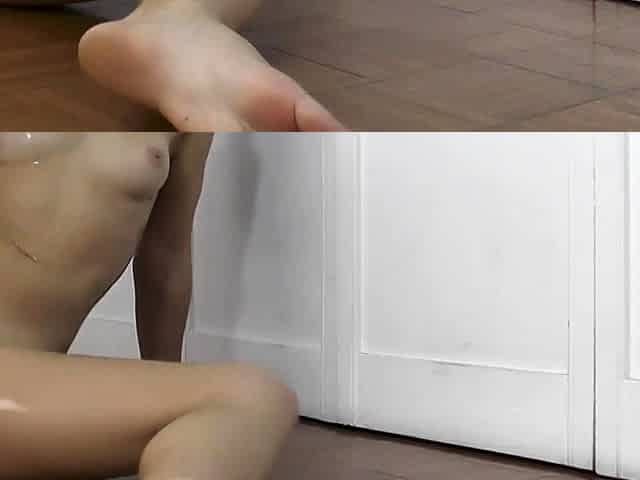 Beauty small tit amateur teen masturbating her shaved pussy