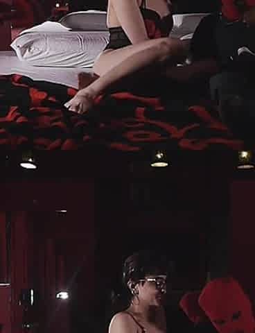 Hot Room: Hooking up with Her New Black Bull