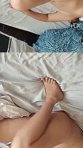 Amateur Wife Gives Me a Handjob and I Cum on Her Tits