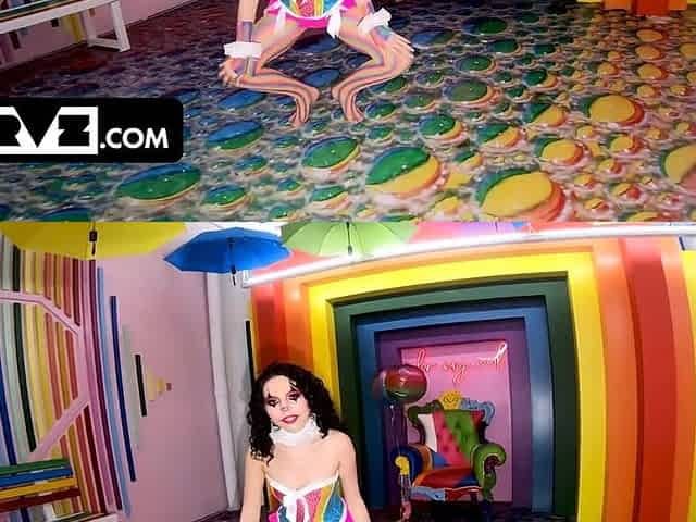 Clown Girl Satine Summers Proves Clussy Is No Joke in Wild Circus Fuck