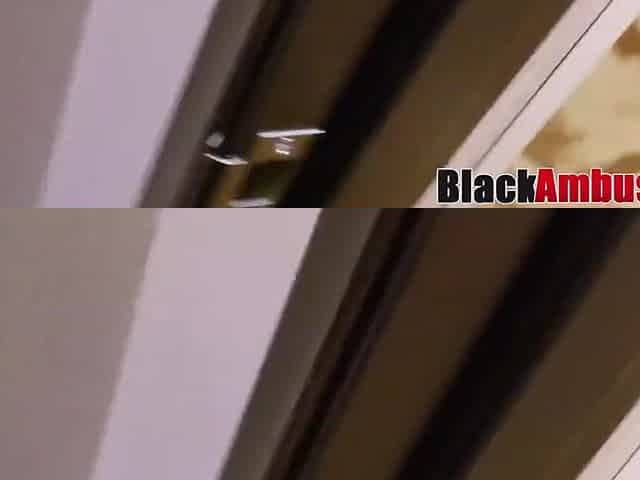 Thick girl Remy got surprised with a BBC guy in her hotel bed