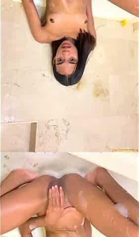 Amateur Asian Webcam Strip Masturbation