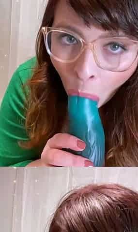Chubby Brunette Big Boobs Dildo Masturbation