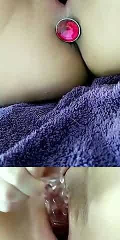 Amateur czech teen in her first toy induced orgasm
