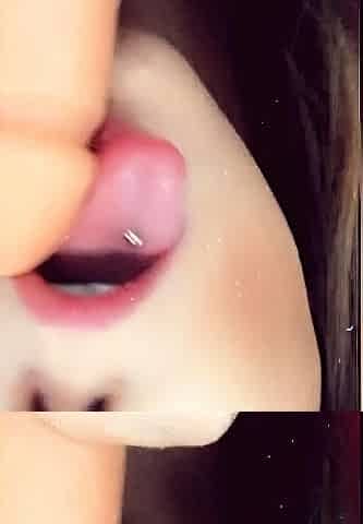 Awesome Amateur teen blonde toying pussy
