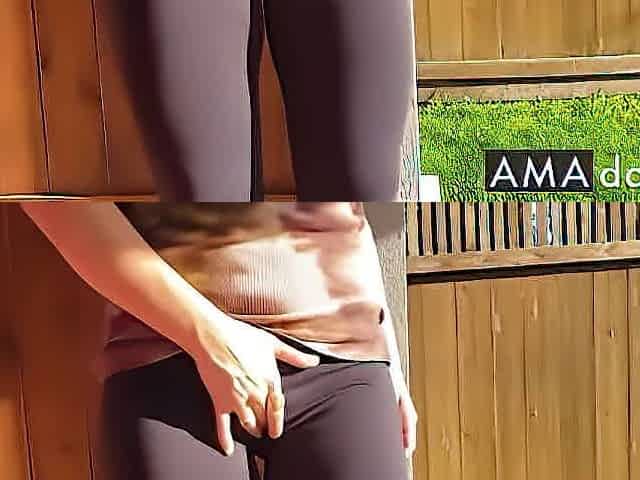 Yoga Pants Hottie Rubs Her Cameltoe On Webcam