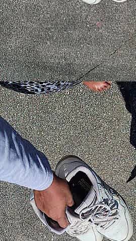 SLOW LICK, DEEPTHROAT, SWEAT-SLICKED SOLES BELOW PUBLIC GAZE