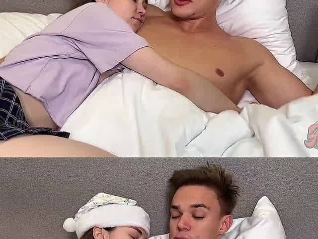 TEST WITH STEP BROTHER PREVIOUS TO SEX WITH SANTA