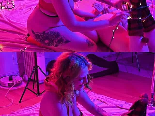 Yaya Gingersnatch & Friend Anal Candy Cane Play