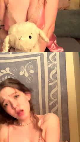 Big boobs milf masturbates with her dildo