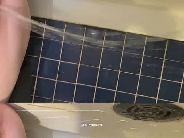 Pissing Clip Compilation