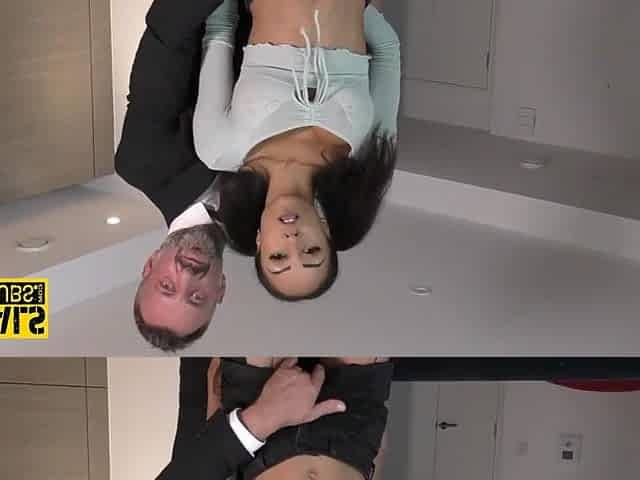 Throated obedient black sweetheart rides