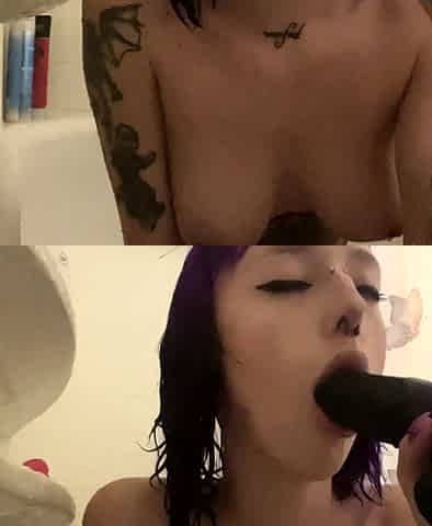 Small titted babe toys her pussy on webcam