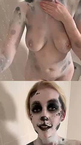 Dalmatian Bodypaint Shower Play