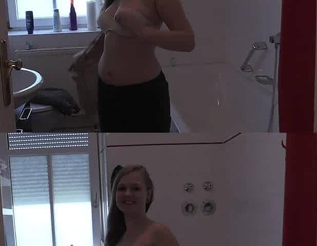 Julia Pissing