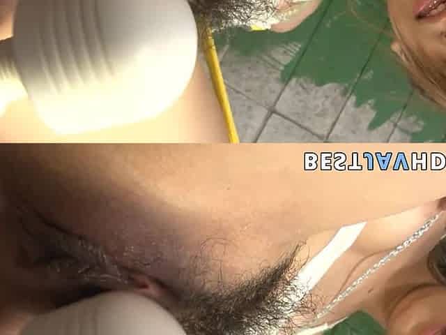 Sakura Kiryu gives a oral pleasure while being trussed - Horny Japanese slut!