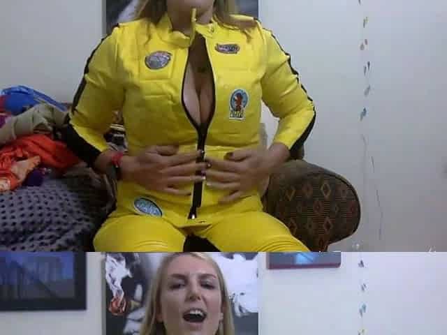 Big boob brunette masturbates on webcam