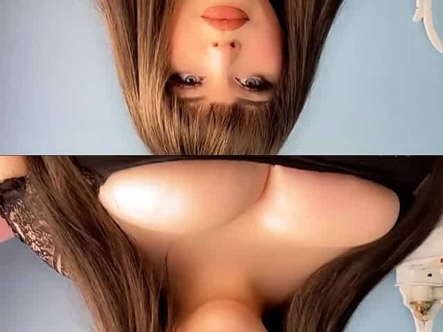 Big boob brunette masturbates on webcam