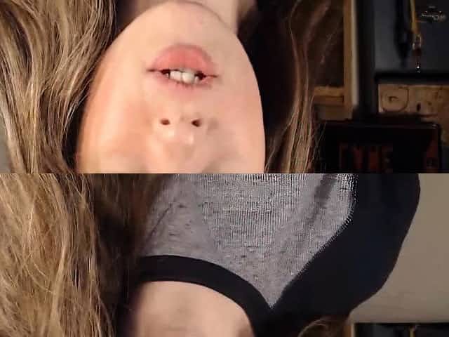 Teen With Big Boobs Put Vibrator On Pussy