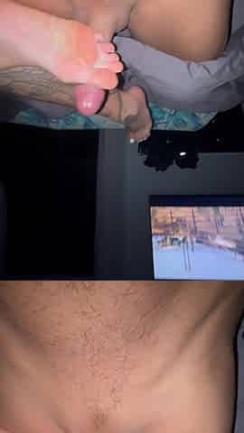 Gorgeous white toes wanking a hard knob