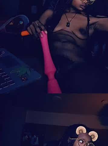 ITS LATE I JUST WANNA SMOKE AND CUM