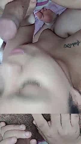 Youthful floozy giving her vagina