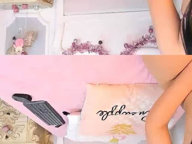 Webcam Asian camgirl testing brand new toy