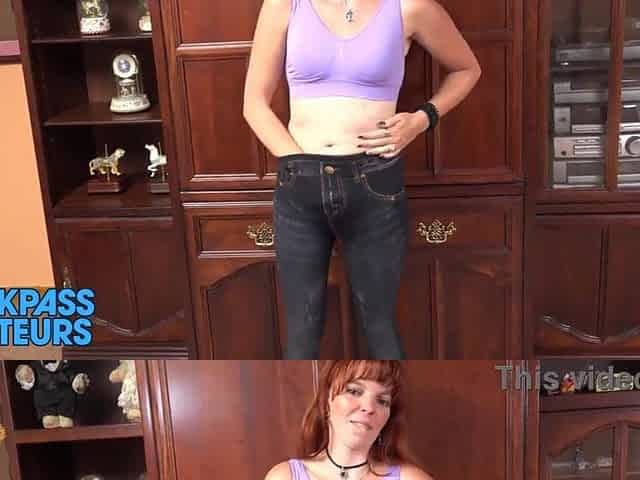Small redhead Aurora Foxe apologizes with a oral