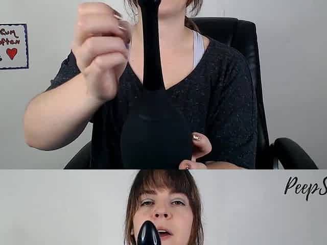 Toy Review - Enema Comparison Skwert Water Bottle Douche from Boneyard and CalExotics One Way Valve