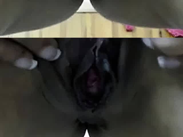 Creamy Pussy Squirts on Webcam