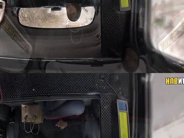 Colombian babe bangs in a taxi's backseat