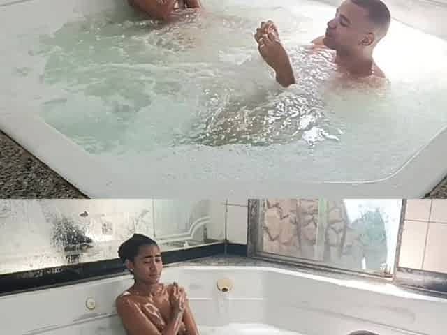 Strong Sex in the Bathtub