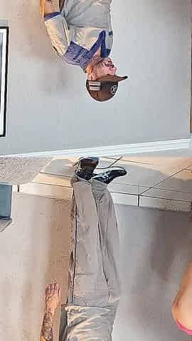Maintenance Worker Provoked by Housewife in Her Underwear!